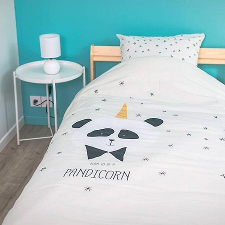 Апартаменты T3 Duplex Hypercentre Cholet Logement Entier 3 Lits Экстерьер фото