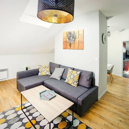 Апартаменты T3 Duplex Hypercentre Cholet Logement Entier 3 Lits Экстерьер фото