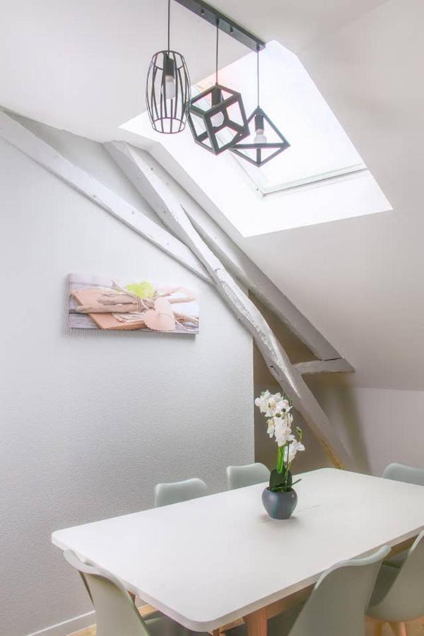 Апартаменты T3 Duplex Hypercentre Cholet Logement Entier 3 Lits Экстерьер фото