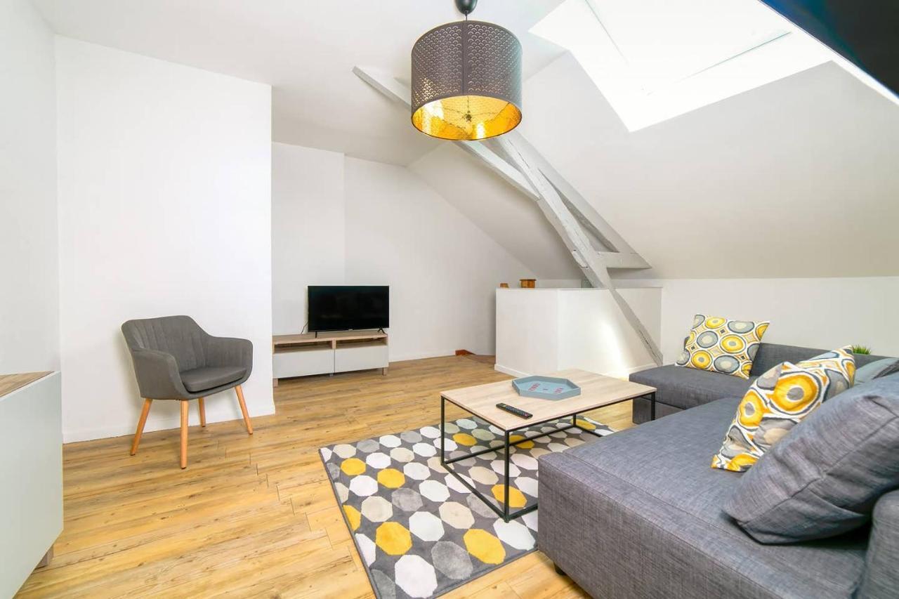 Апартаменты T3 Duplex Hypercentre Cholet Logement Entier 3 Lits Экстерьер фото